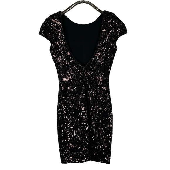 DRESS THE POPULATION TABITHA BRONZE ART DECO SEQUIN CAP SLEEVE SHEATH DRESS - Picture 6 of 16